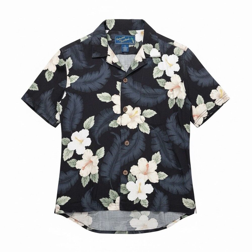 Island Traders Floral Navy Blue Button Down Hawaiian Shirt Size S